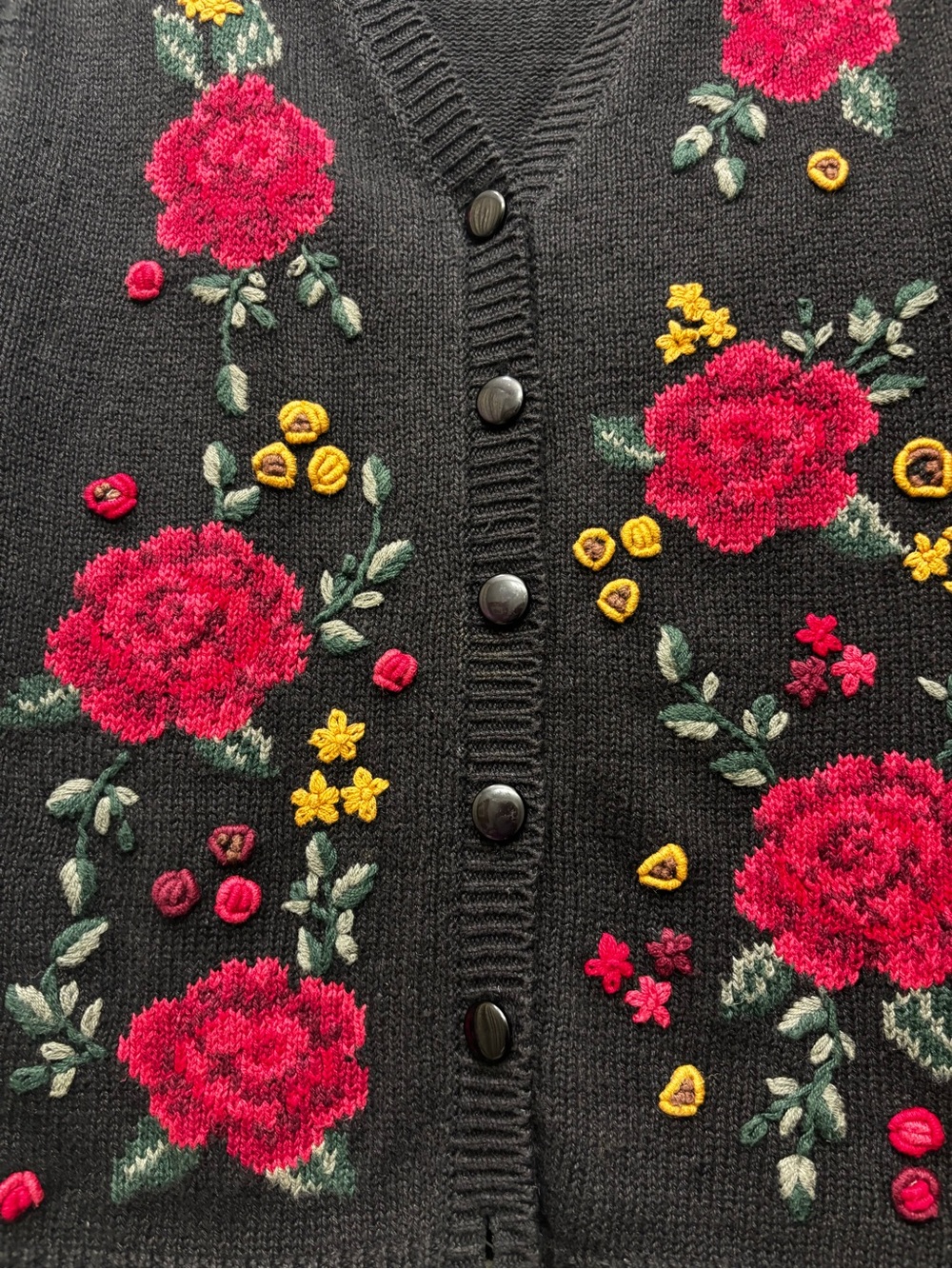 VTG 90s Ashley Hand Embroidered Floral Knit Sweater Vest Black L Cottagecore - Picture 2 of 4